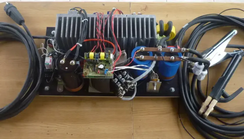 Spawarka ile wat? Realny pobór mocy i instalacja elektryczna