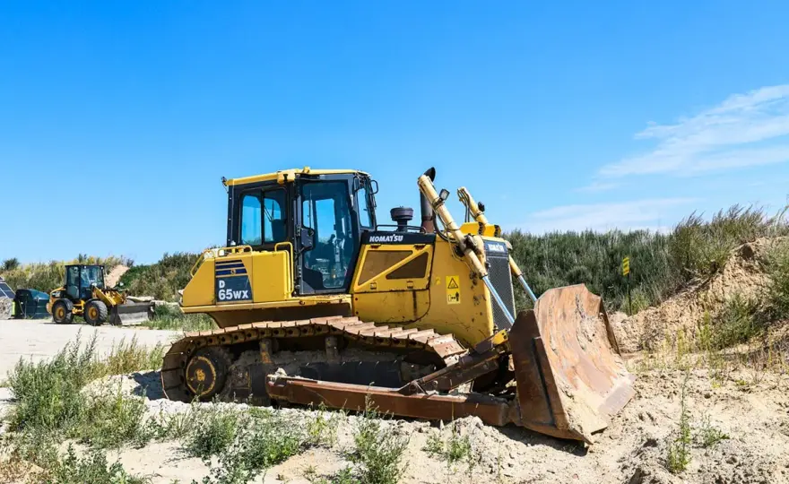 Ile zarabia operator koparki? Stawki 2024 - Praca B2B i Umowa
