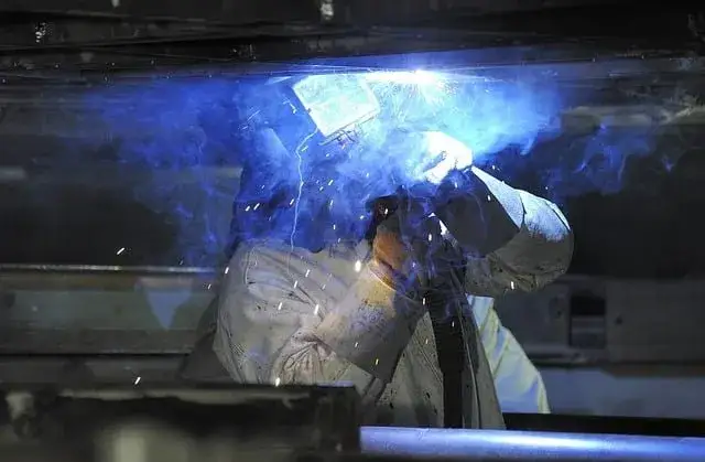 najczęstsze błędy spawania aluminium mig mag